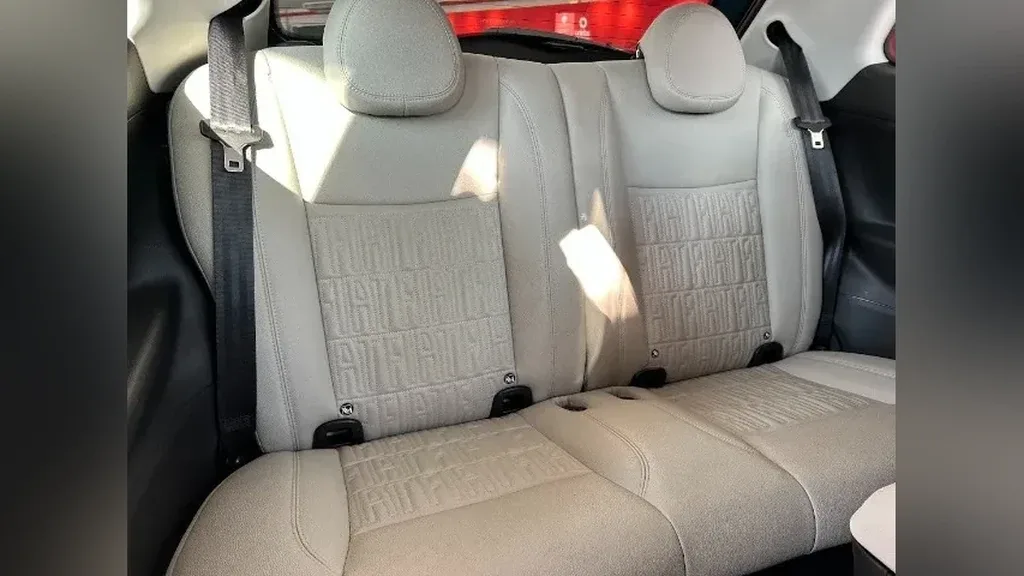 Fiat 500e - Imagem 12