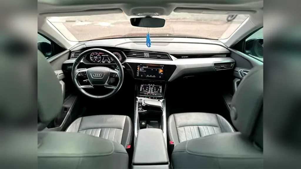Audi E-tron - Imagem 12