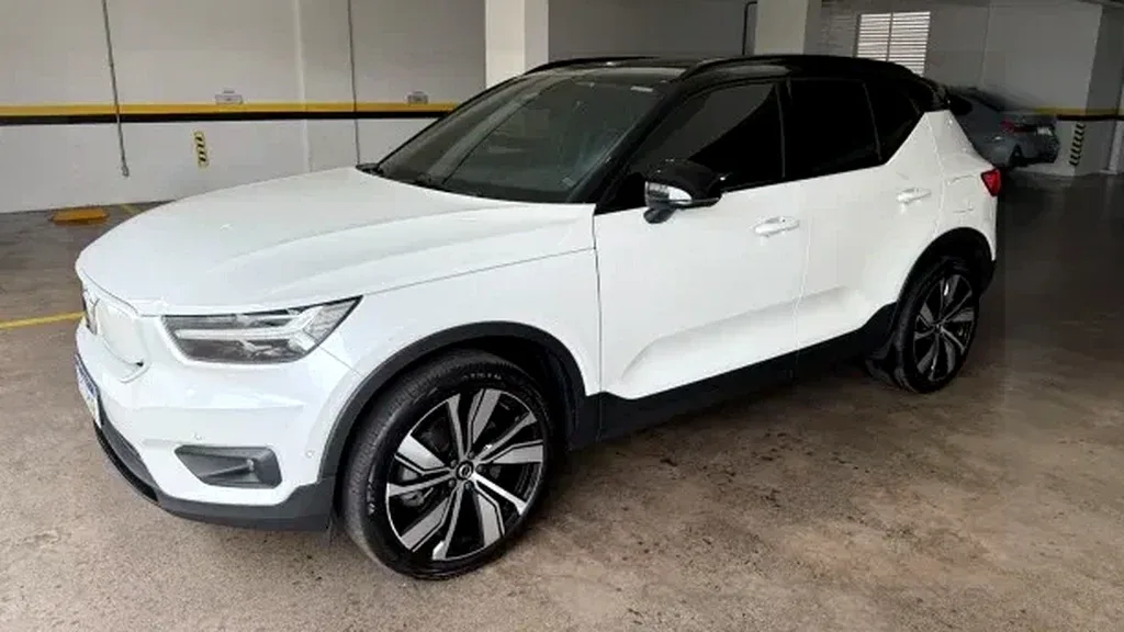 Volvo XC40 Recharge - Imagem 2