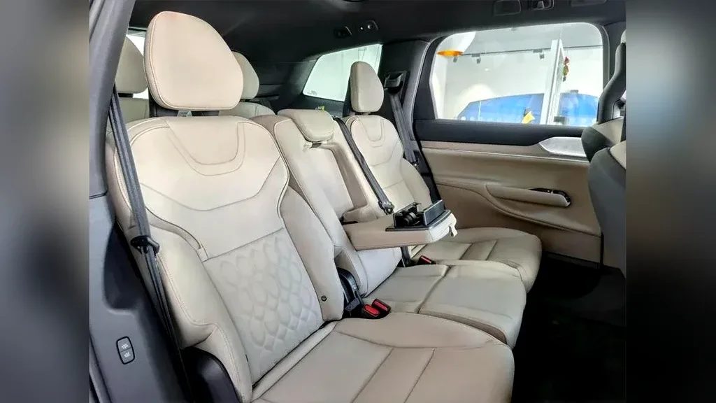 Volvo EX30 - Imagem 17