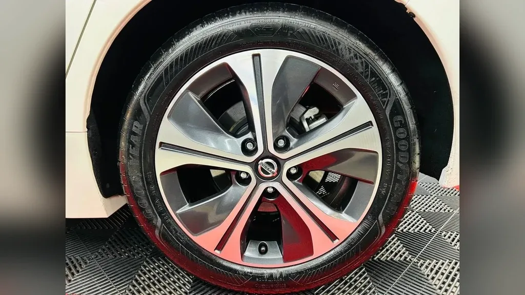 Nissan Leaf - Imagem 19