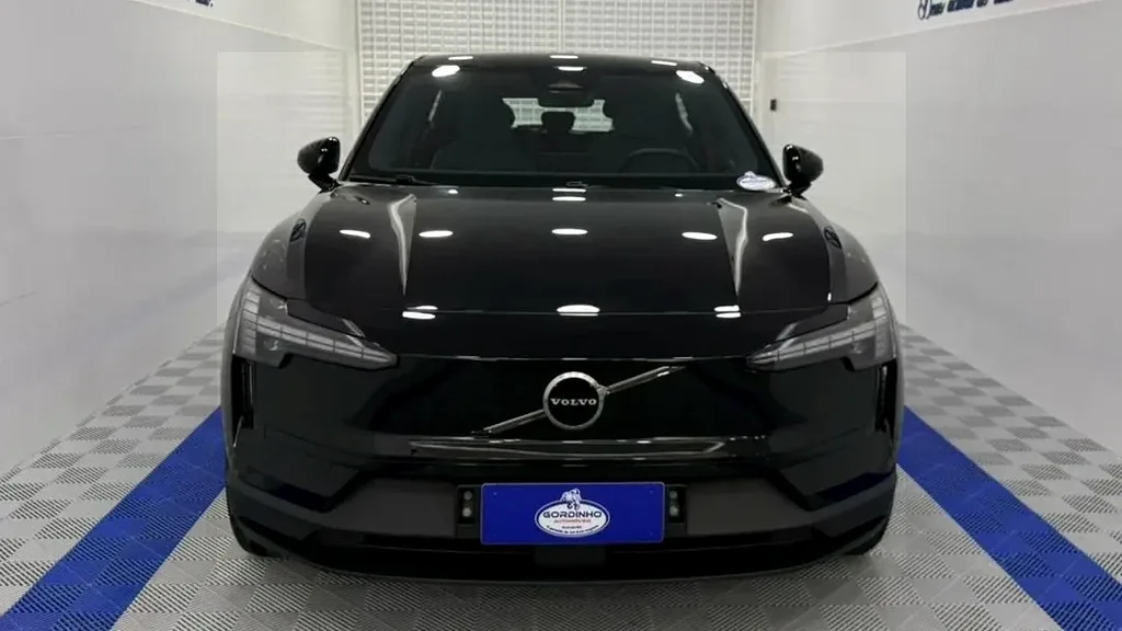 Volvo EX30 - Imagem 2