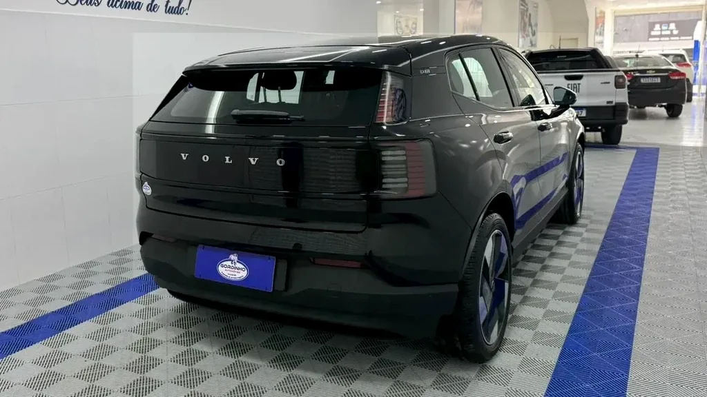 Volvo EX30 - Imagem 7