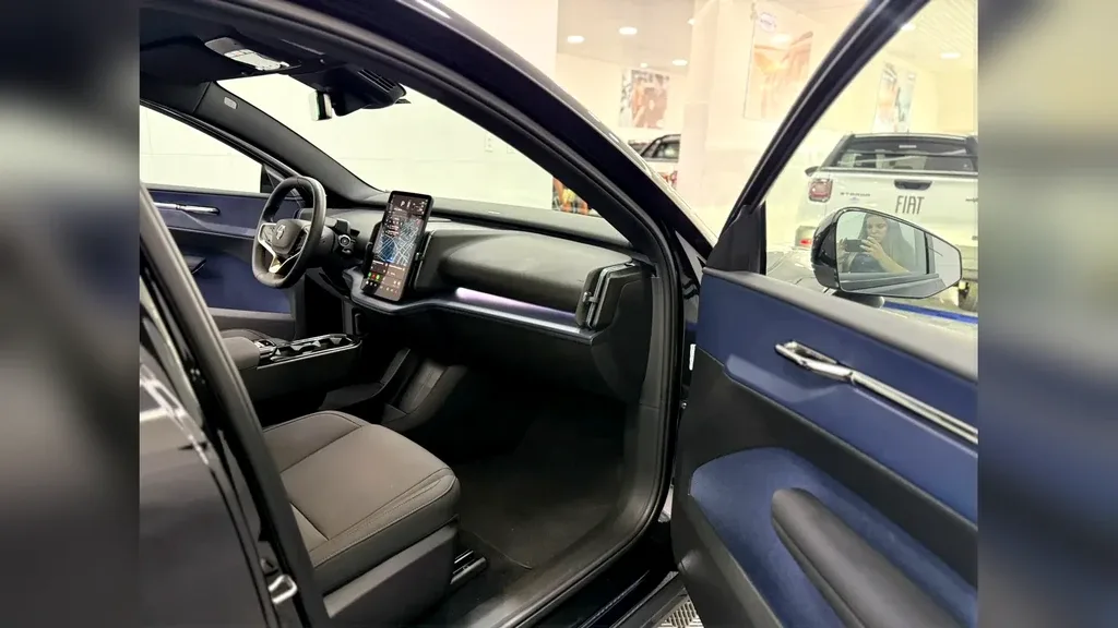 Volvo EX30 - Imagem 11