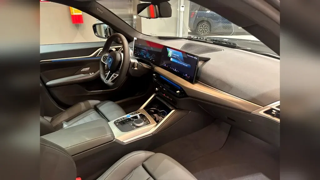 BMW I4 Edrive35 - Imagem 12