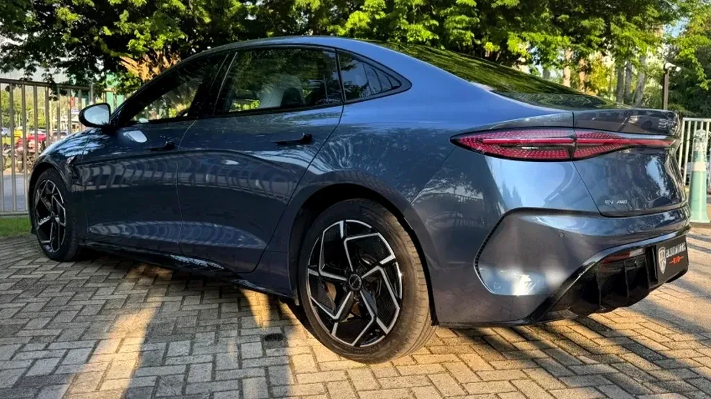 BYD Seal - Imagem 10