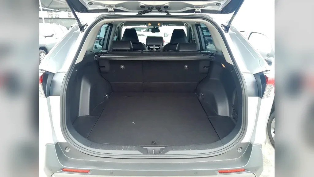 Toyota Rav4 EV - Imagem 9