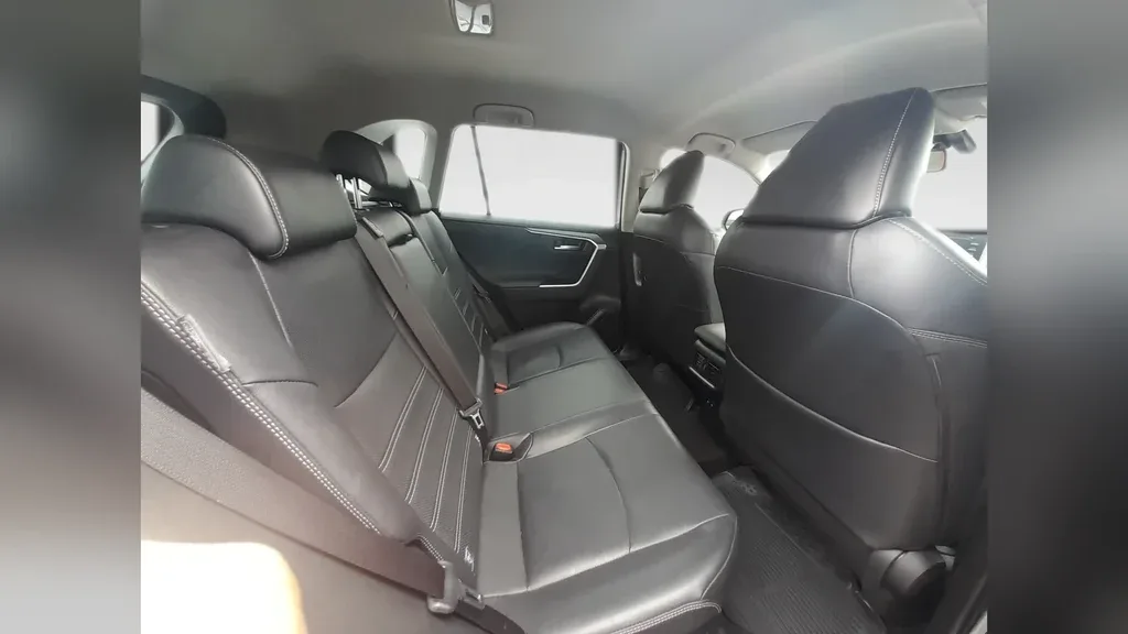 Toyota Rav4 EV - Imagem 13