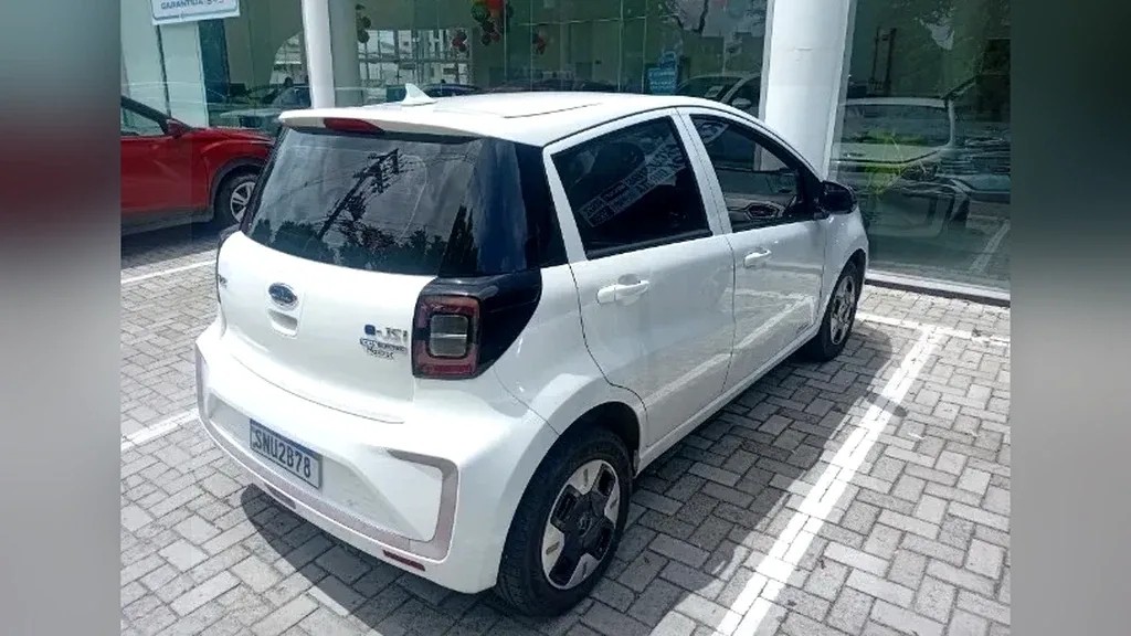 JAC E-JS1 - Imagem 4