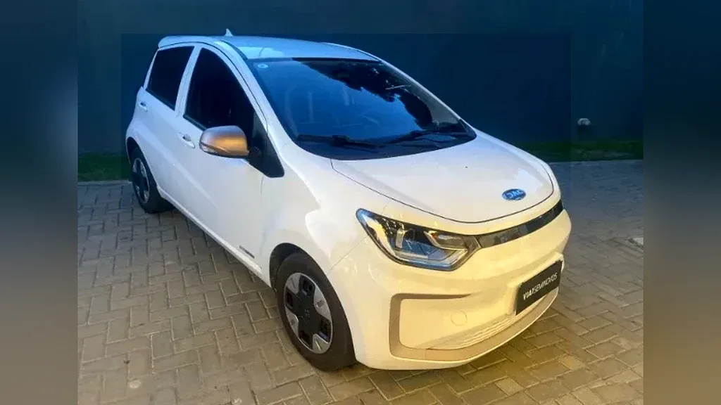 Foto de um jac e-js1