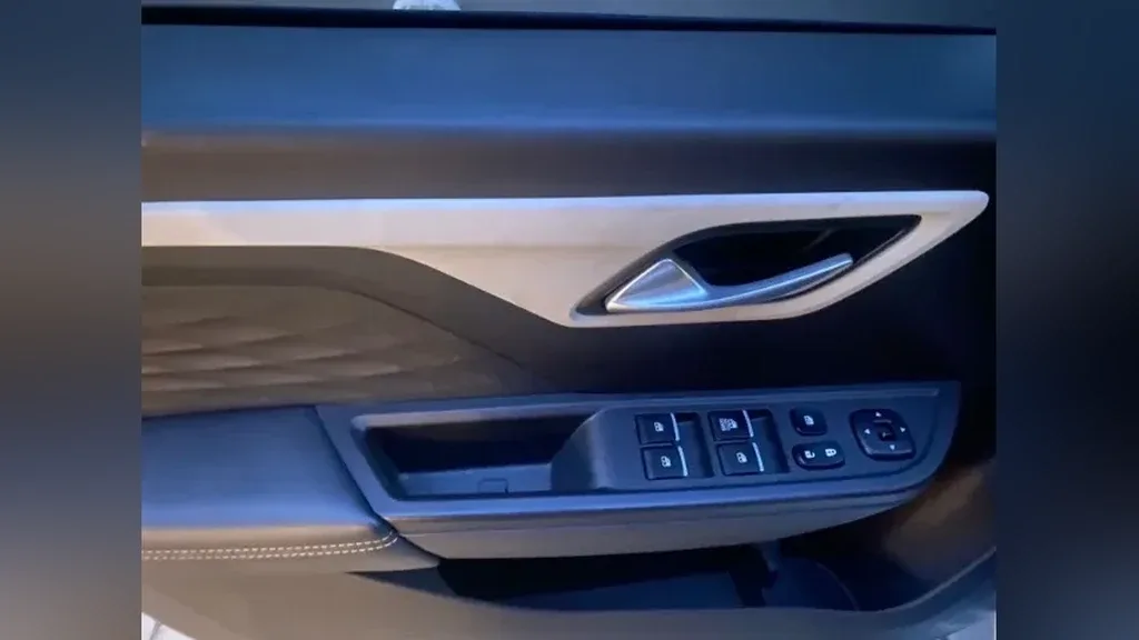 JAC E-JS1 - Imagem 14