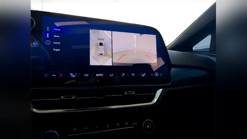 Chevrolet Equinox EV - Imagem 14