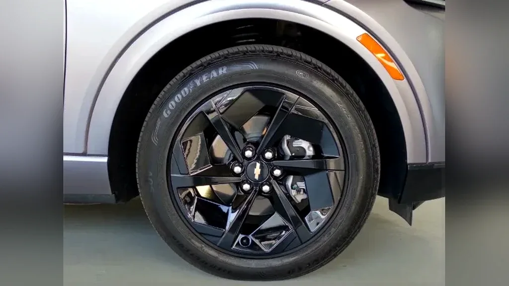 Chevrolet Equinox EV - Imagem 20