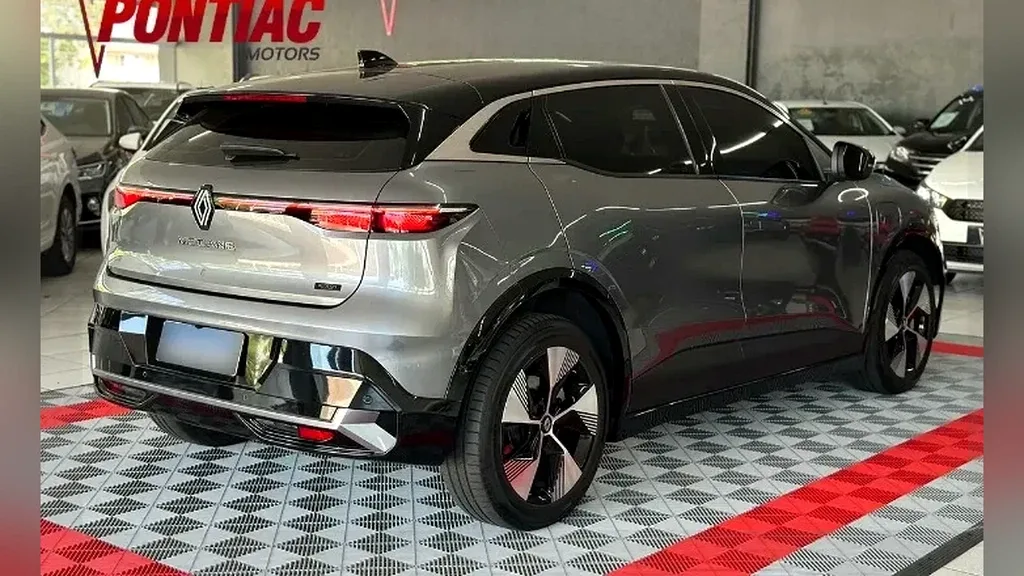 Renault Megane E-tech Electric - Imagem 6