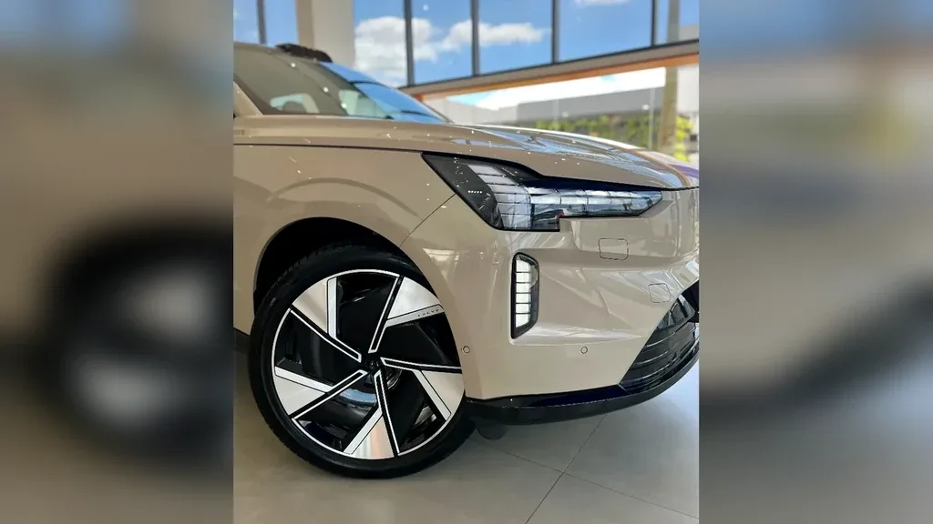 Volvo Ex90 - Imagem 6