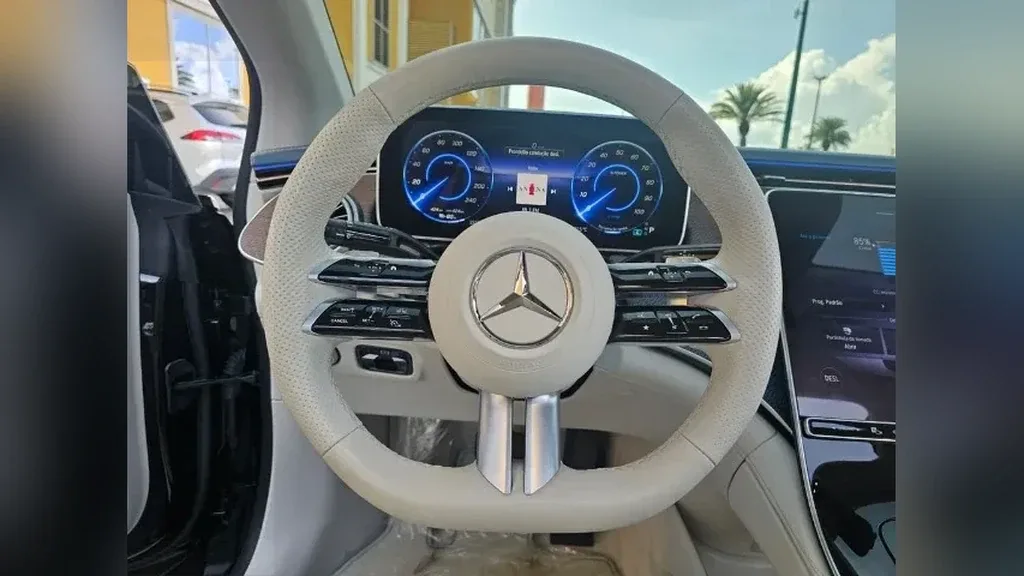 Mercedes Eqe 300 - Imagem 4