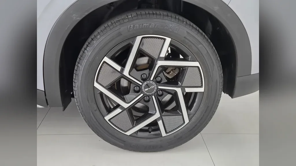 BYD Yuan Plus - Imagem 20