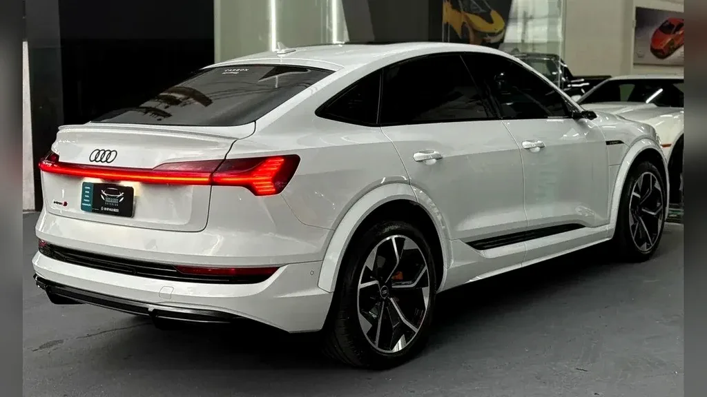 Audi E-tron - Imagem 6