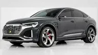 Audi Q8 Sportback E-tron - Miniatura 4