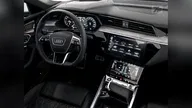 Audi Q8 Sportback E-tron - Miniatura 14