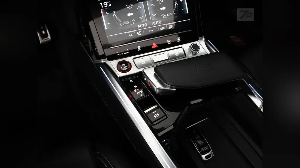 Audi Q8 Sportback E-tron - Imagem 8