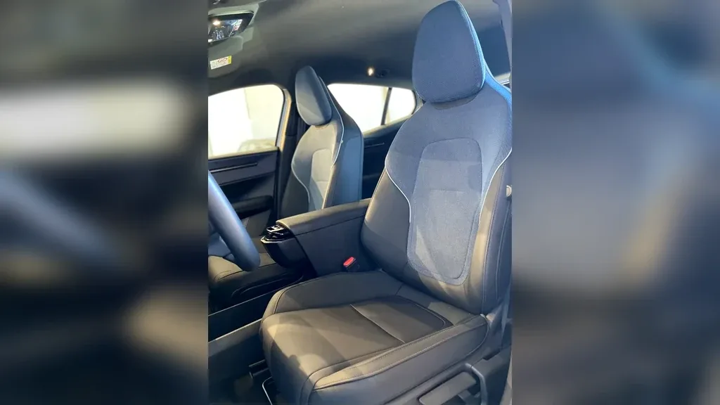 Volvo EX30 - Imagem 10