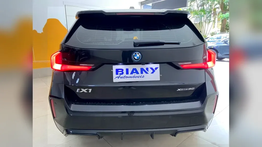 BMW IX1 - Imagem 5