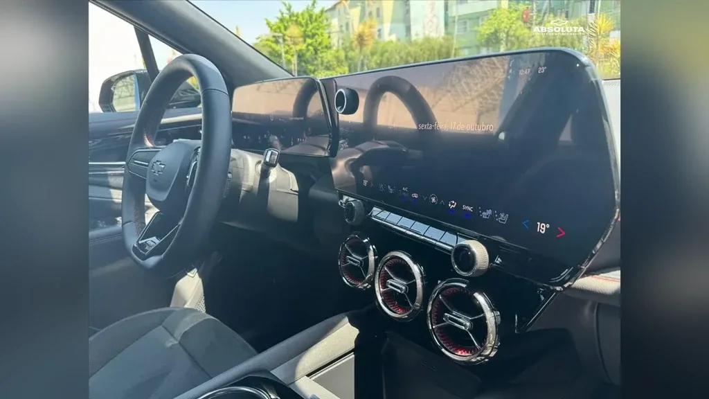 Chevrolet Blazer EV - Imagem 12