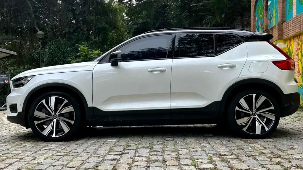 Volvo XC40 Recharge - Imagem 5