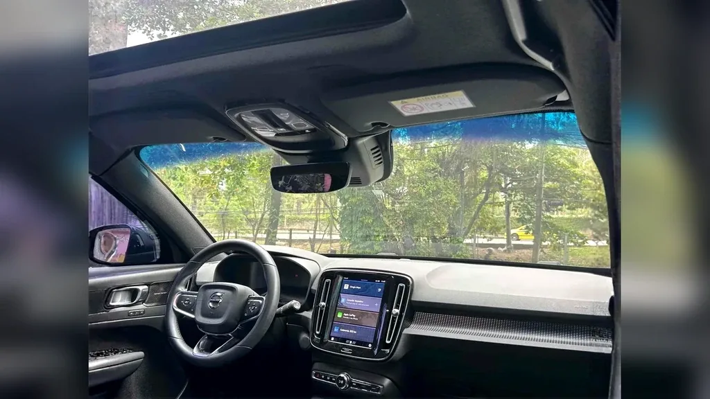 Volvo XC40 Recharge - Imagem 17