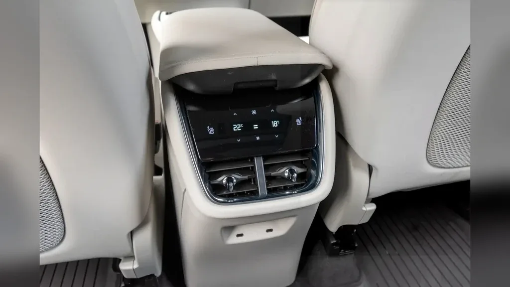 Volvo Ex90 - Imagem 17