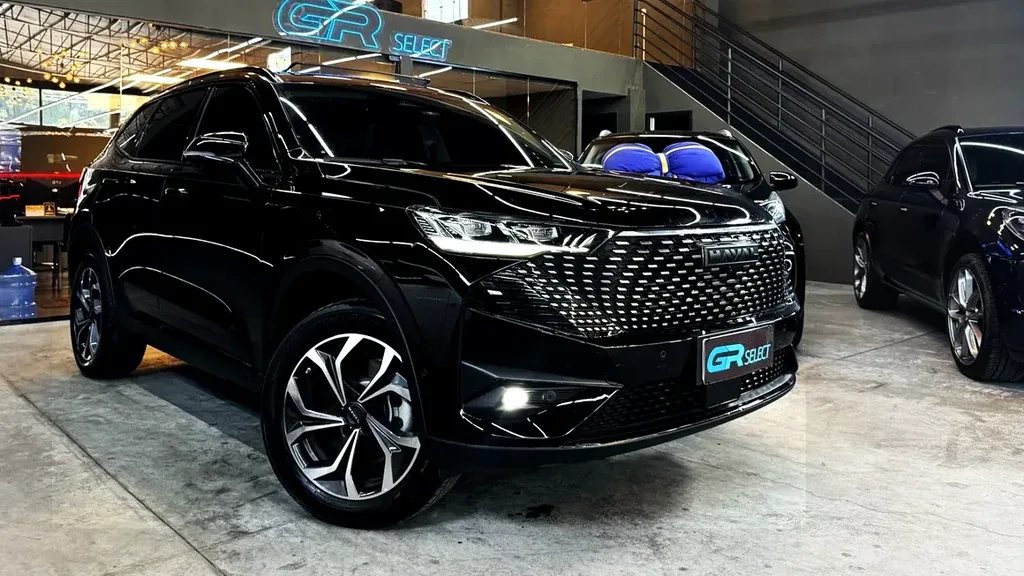 Foto de um gwm haval h6 plug-in hybrid