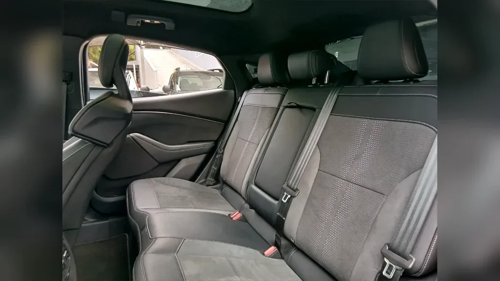 Ford Mustang Mach-e - Imagem 12