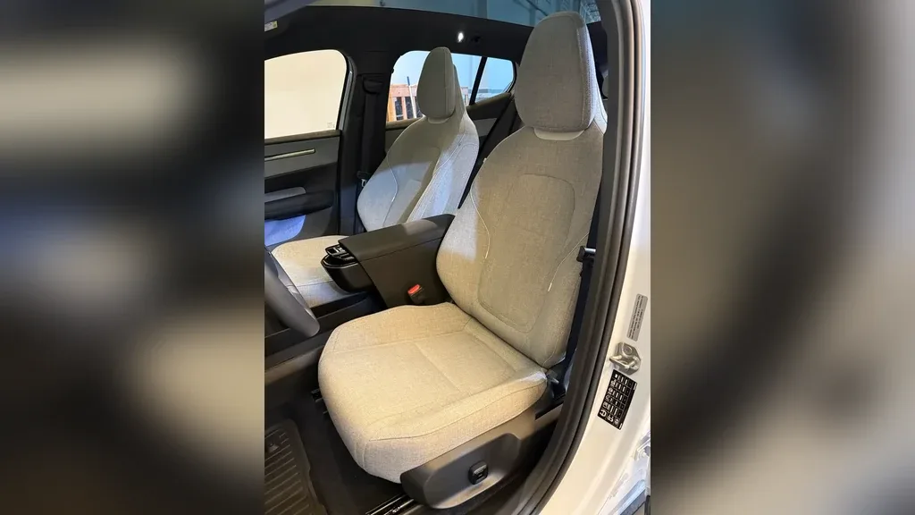 Volvo EX30 - Imagem 9