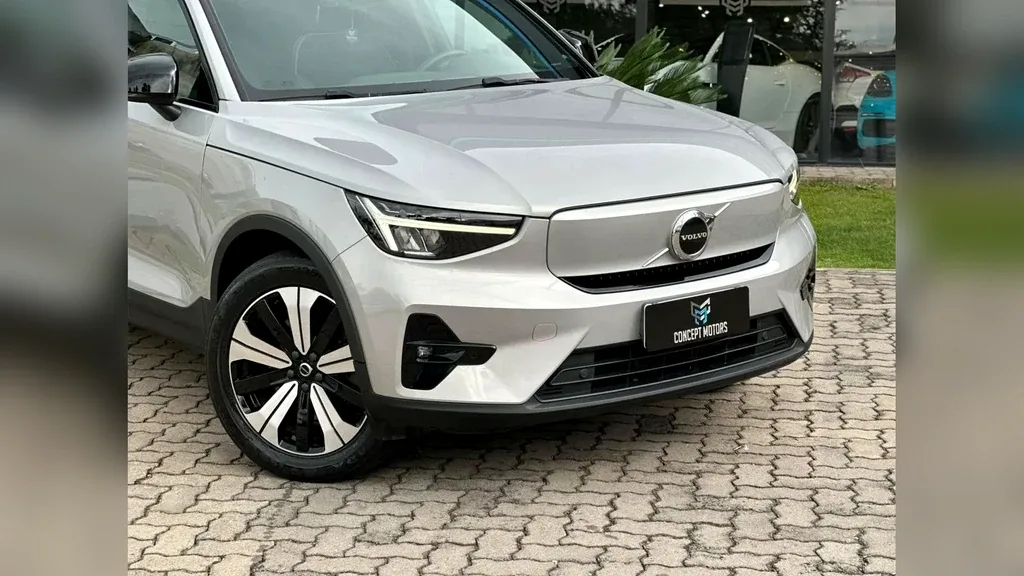 Volvo XC40 Recharge - Imagem 4