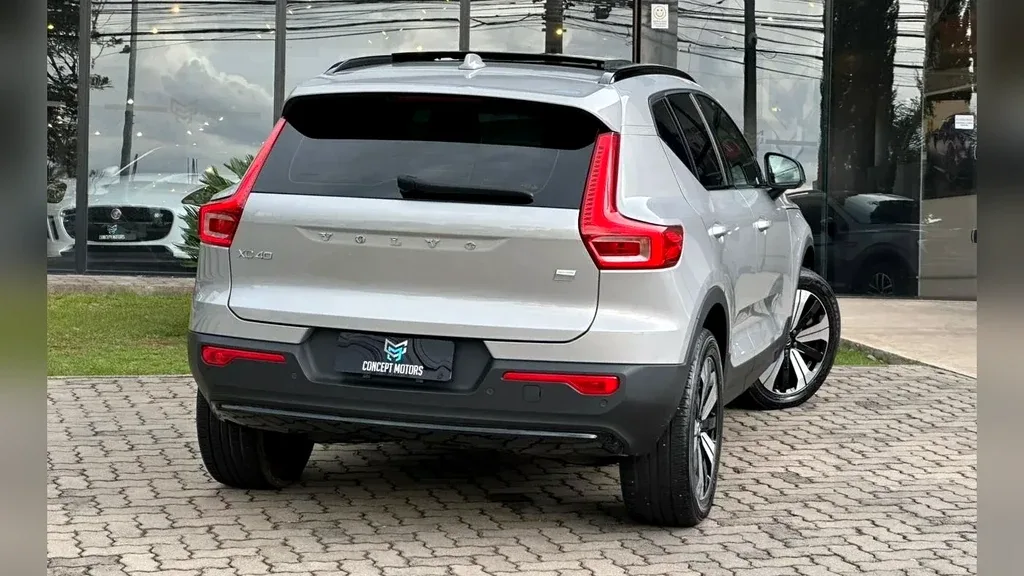 Volvo XC40 Recharge - Imagem 15