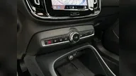 Volvo XC40 Recharge - Miniatura 10