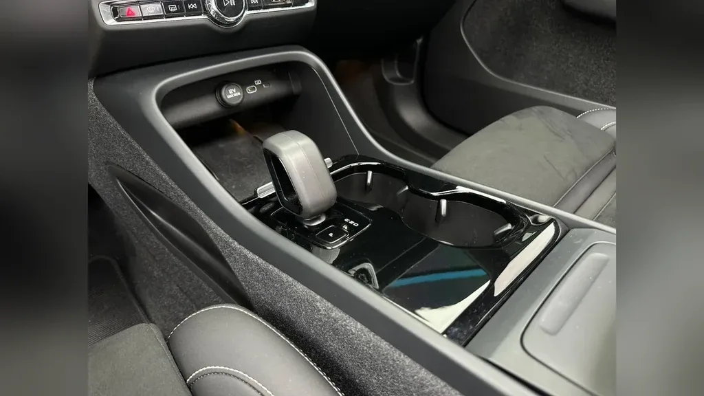 Volvo XC40 Recharge - Imagem 11