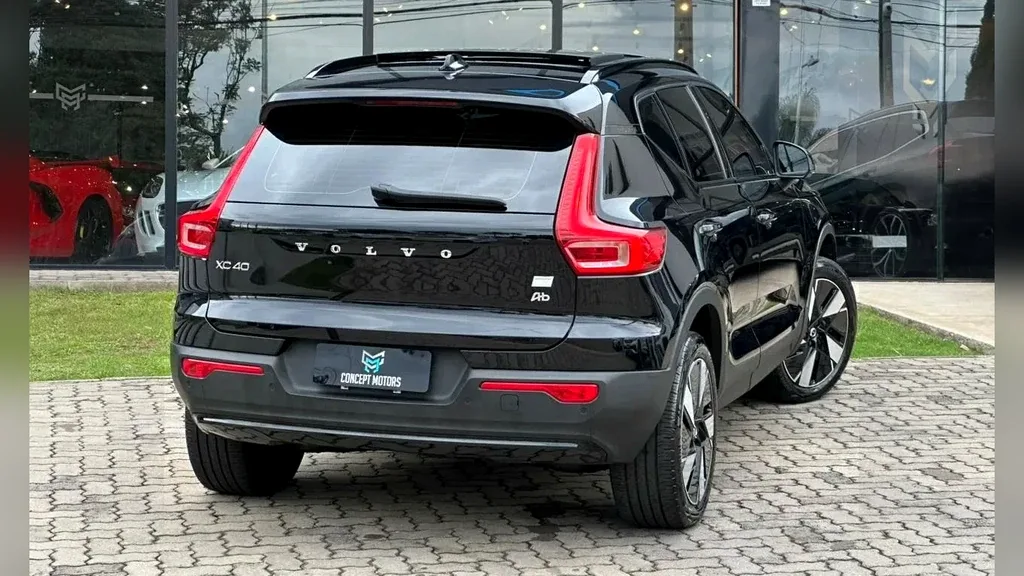 Volvo XC40 Recharge - Imagem 15