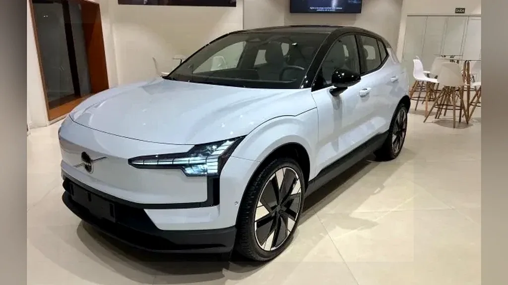 Volvo EX30 - Imagem 3