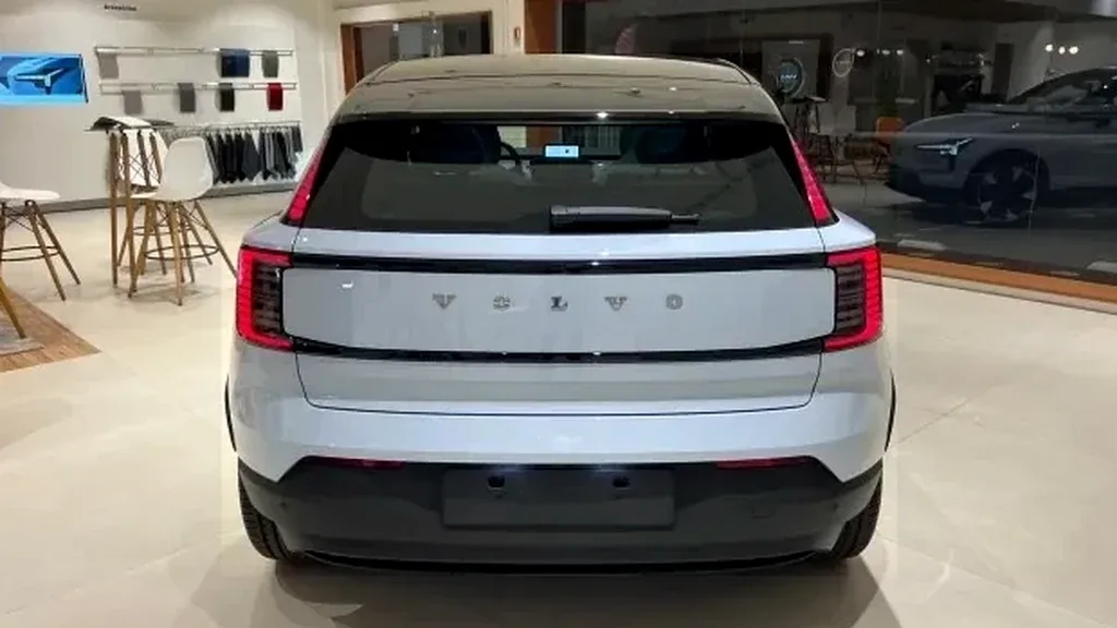 Volvo EX30 - Imagem 8