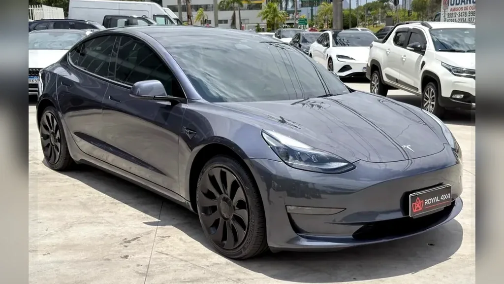 Tesla Model 3 - Imagem 3