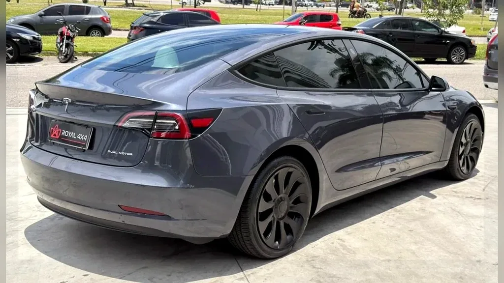 Tesla Model 3 - Imagem 6