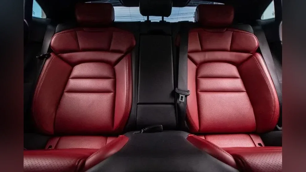 Porsche Taycan - Imagem 13