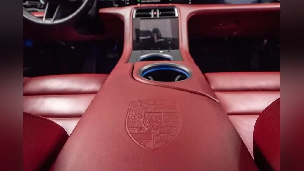 Porsche Taycan - Imagem 15