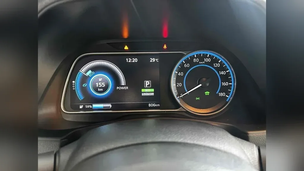 Nissan Leaf - Imagem 8