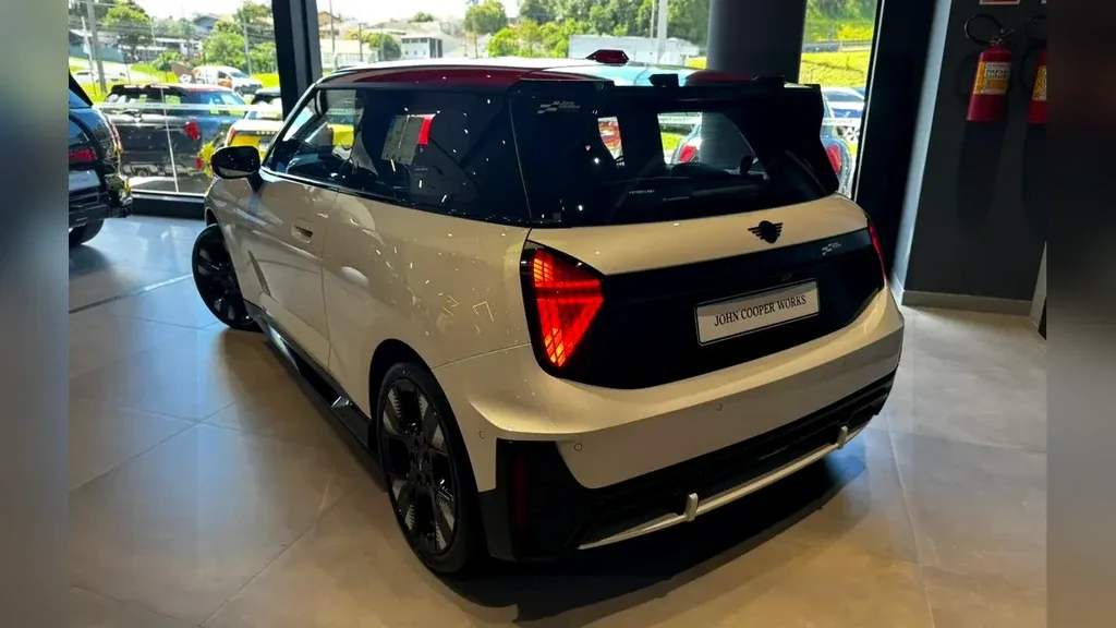 Mini Cooper SE - Imagem 2