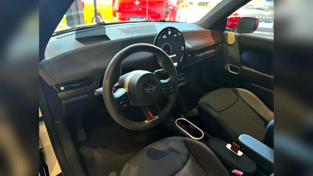 Mini Cooper SE - Imagem 4