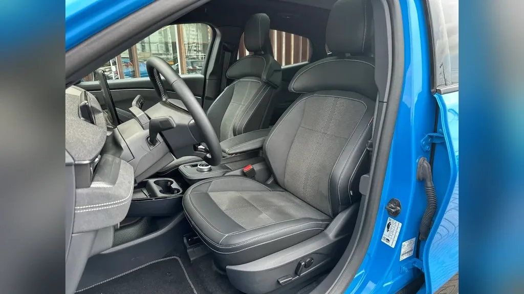 Ford Mustang Mach-e - Imagem 6