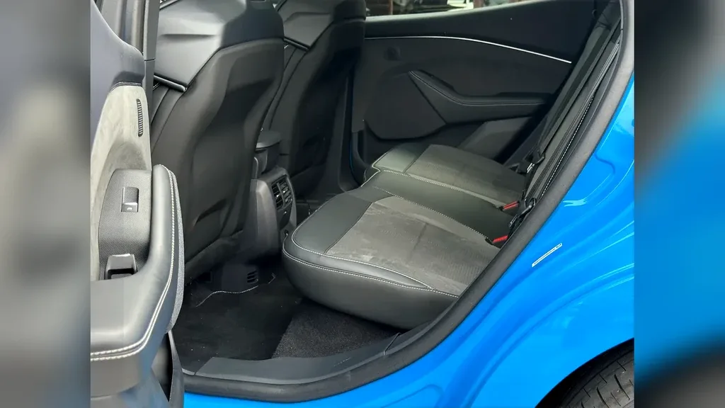 Ford Mustang Mach-e - Imagem 14